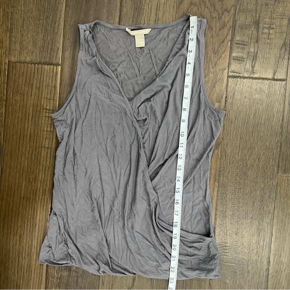 Banana Republic Sleeveless Top - Picture 11 of 14